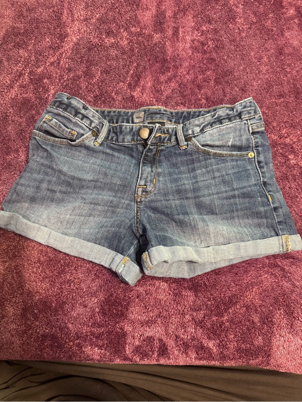 & Other Stories Mid-Blue Denim Roll-Cuff Shorts